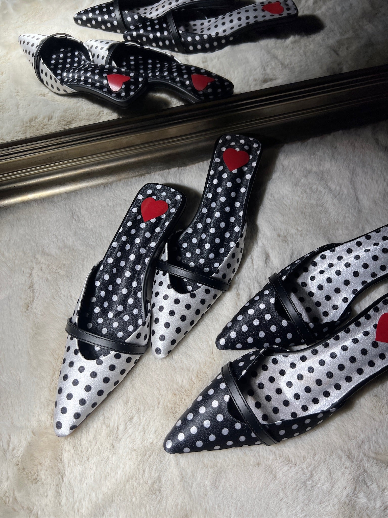 Polka white