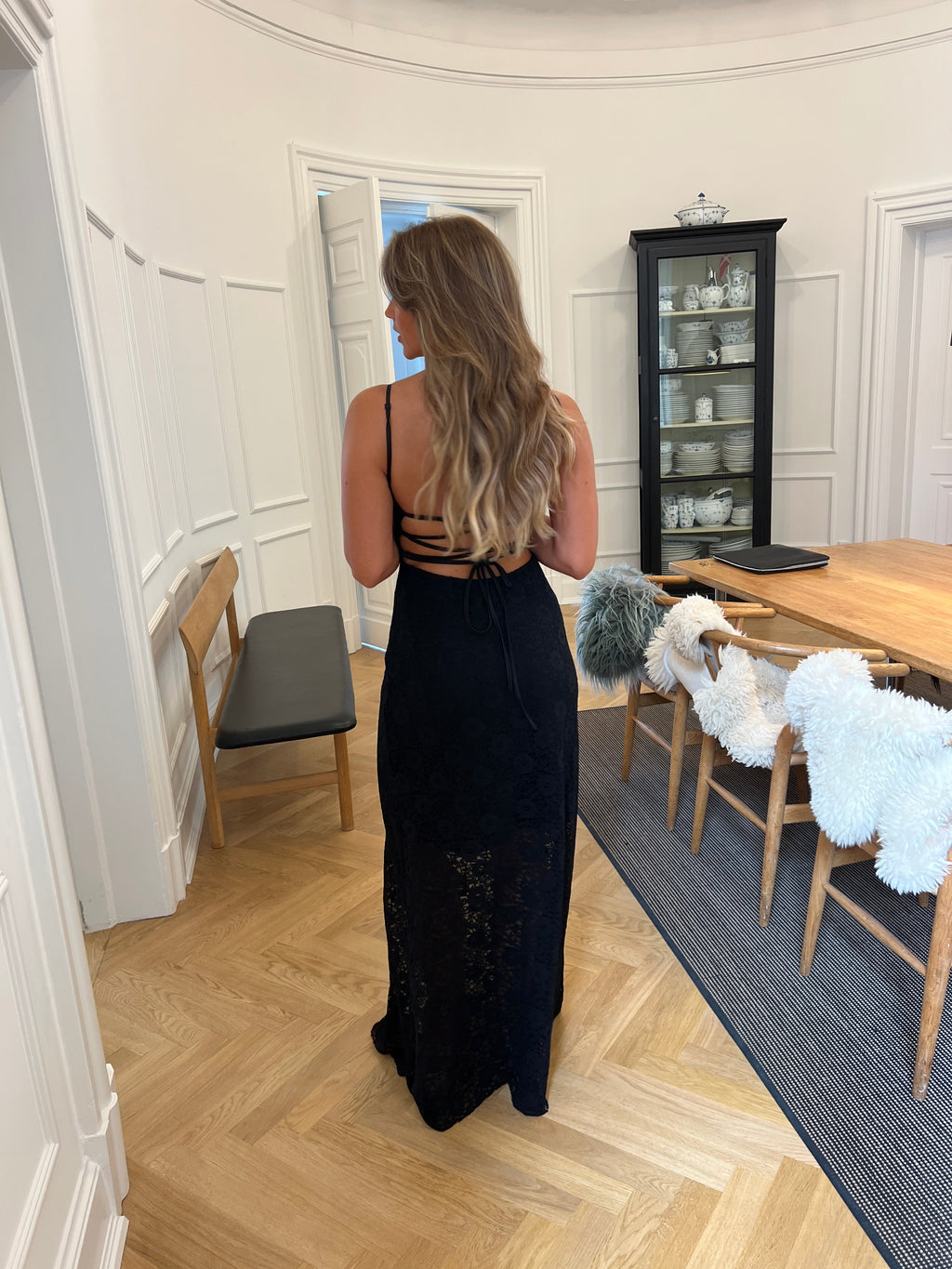 Oura maxi blonde kjole - Sort
