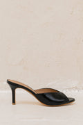 Nerea Cloe black